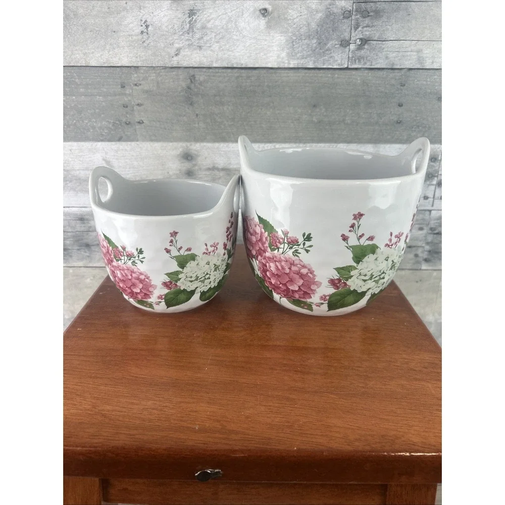 Temp-tations By Tara Hydrangea 1 & 2 QT Nesting Bowls